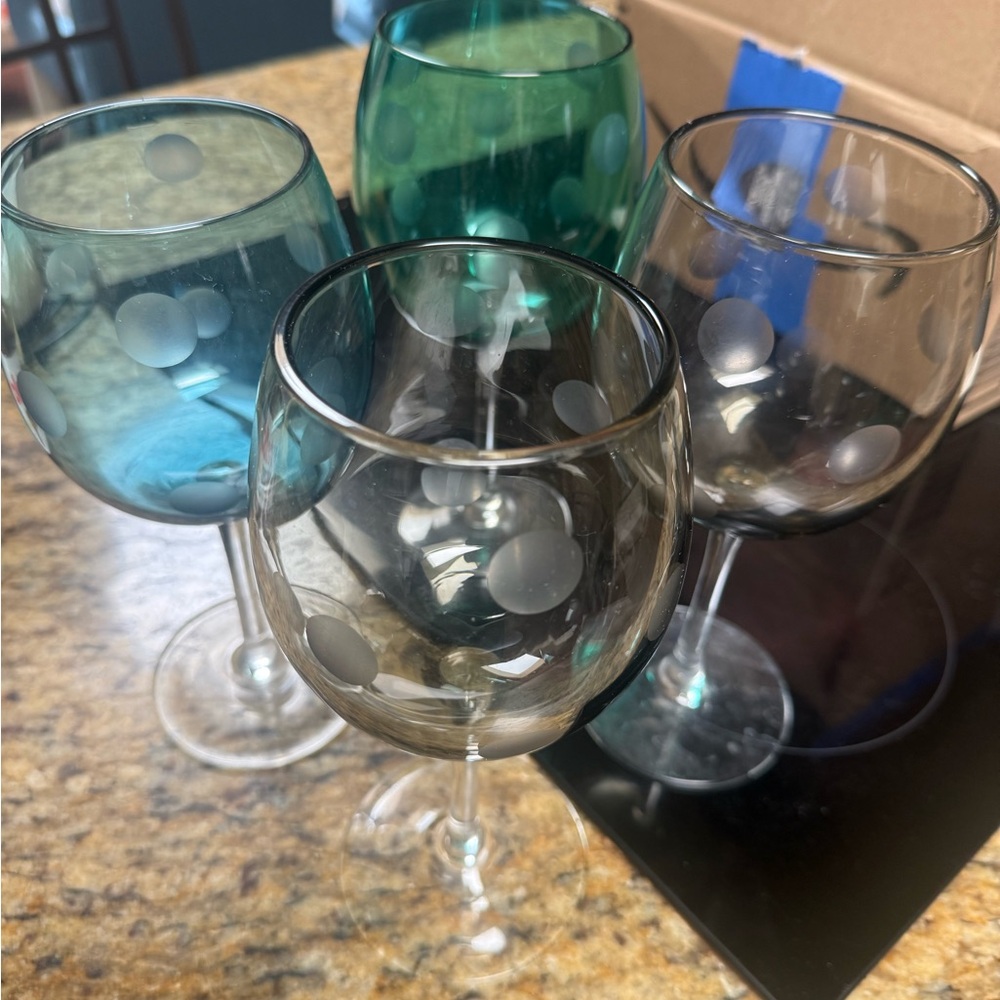 Marquis by Waterford 4 Wine Glasses
